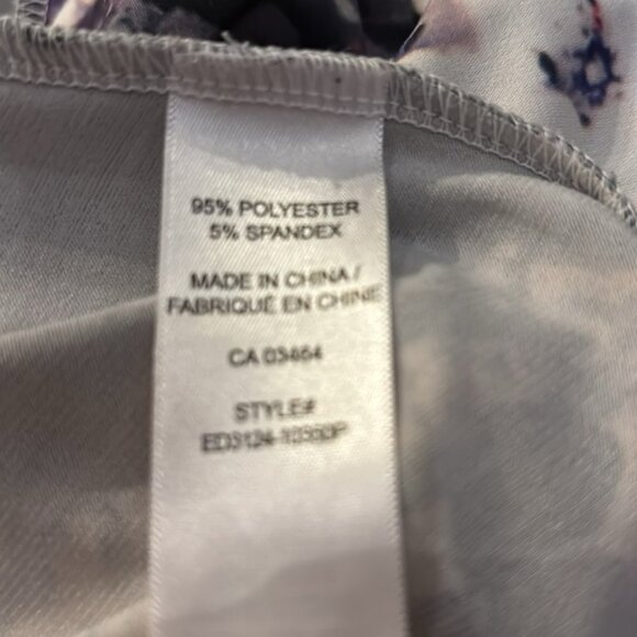 👛 (ANY 2/$20) RICKI’S Cap Sleeve Ruched Purple-White-Pink Floral Top, Medium - Picture 7 of 7